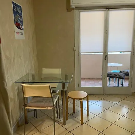 Joli Studio A *